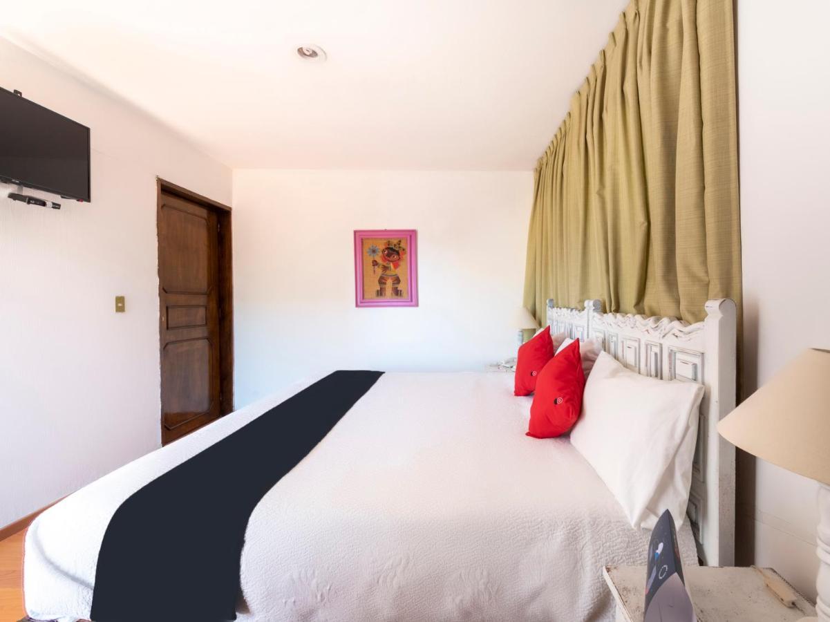 Suites Internacional Сапопан Экстерьер фото